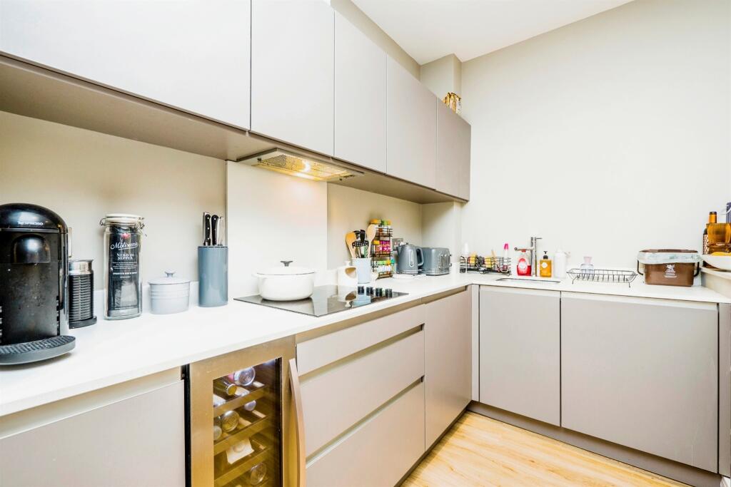 Additional image 5 of Romilly Crescent, Cardiff