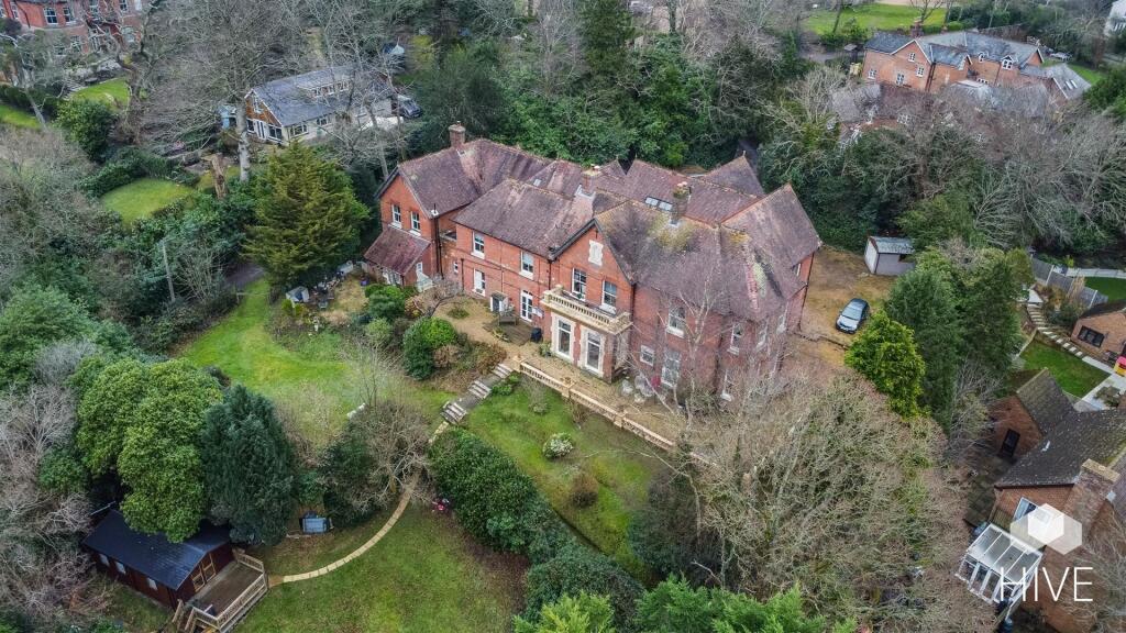 Additional image 2 of Giddy Lake, Wimborne