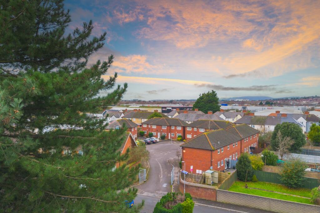 Deemuir Square, Temorfa