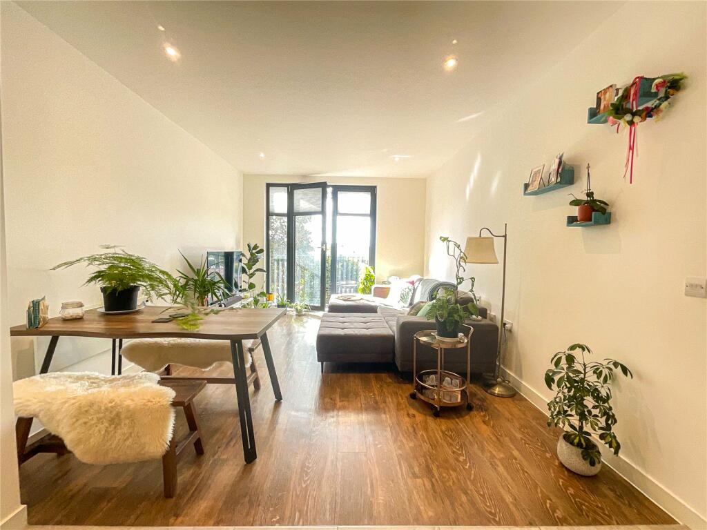 Additional image 12 of King Edwards Square, Sutton Coldfield, West Midlands, B73