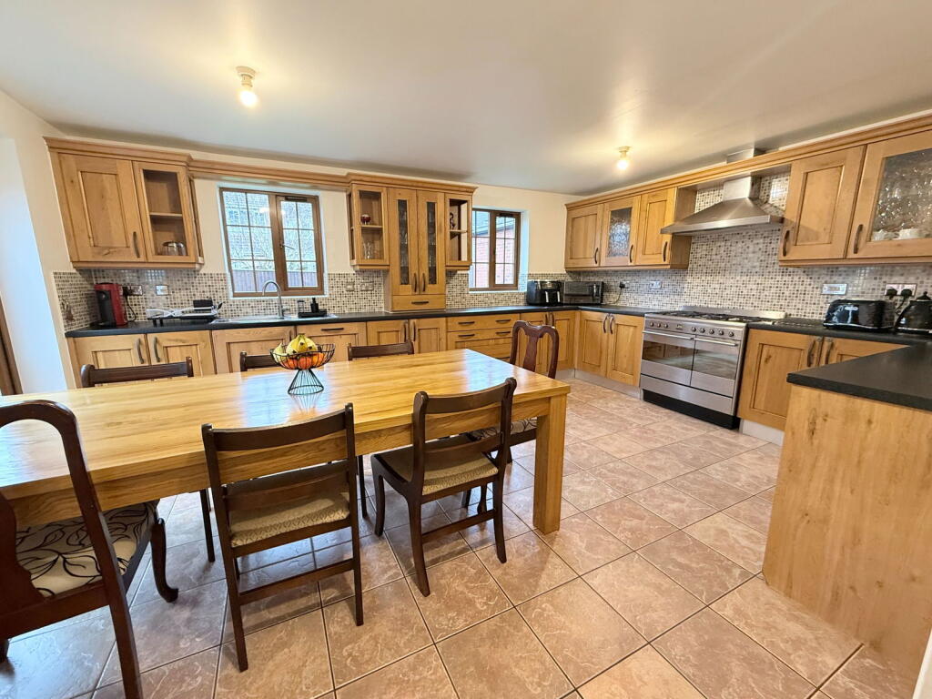 Additional image 9 of Sandy Hill Rise, Shirley