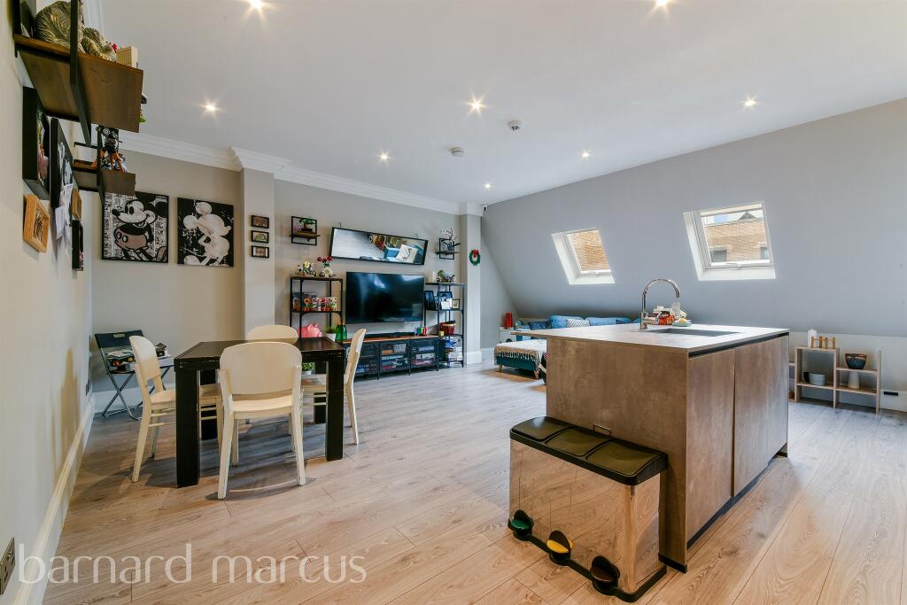 Additional image 10 of High Street, BROMLEY