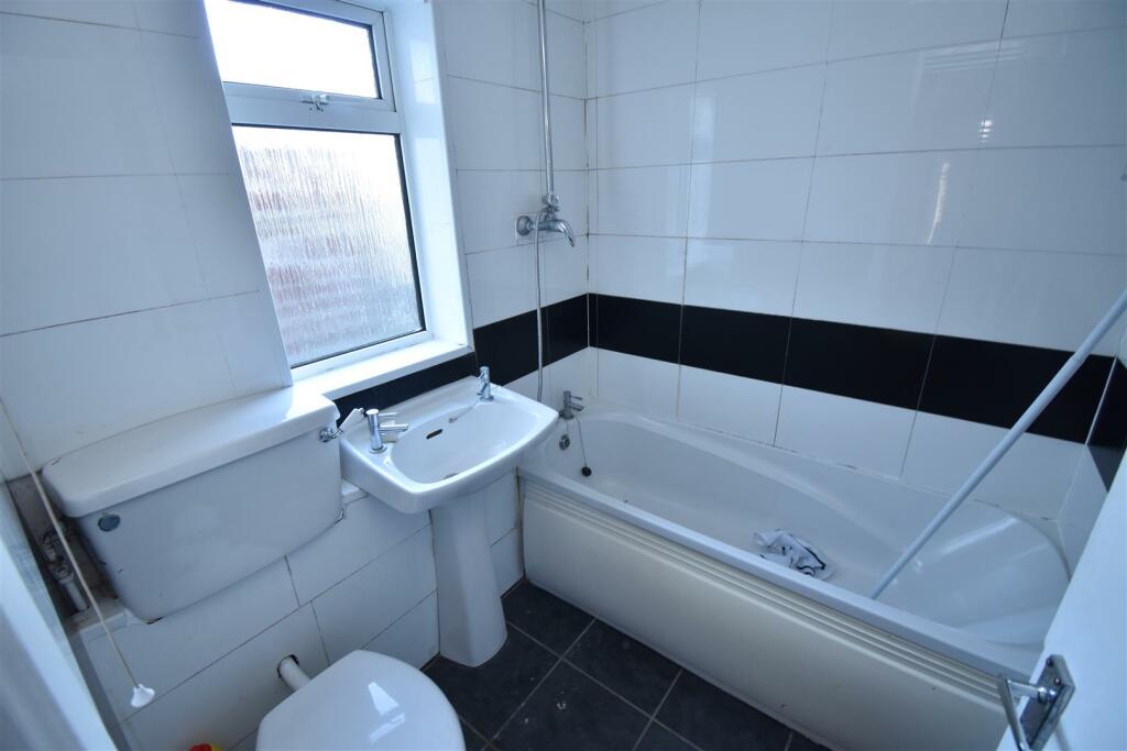 Additional image 11 of Highlands Road, Portishead.