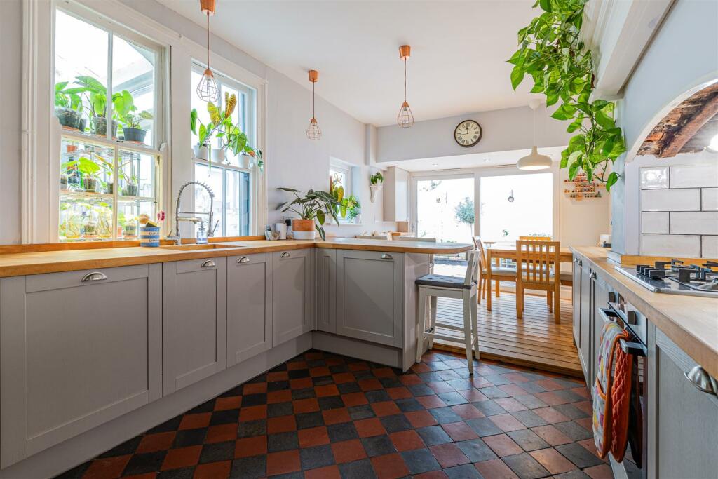 Additional image 3 of Lochaber Street, Roath Park