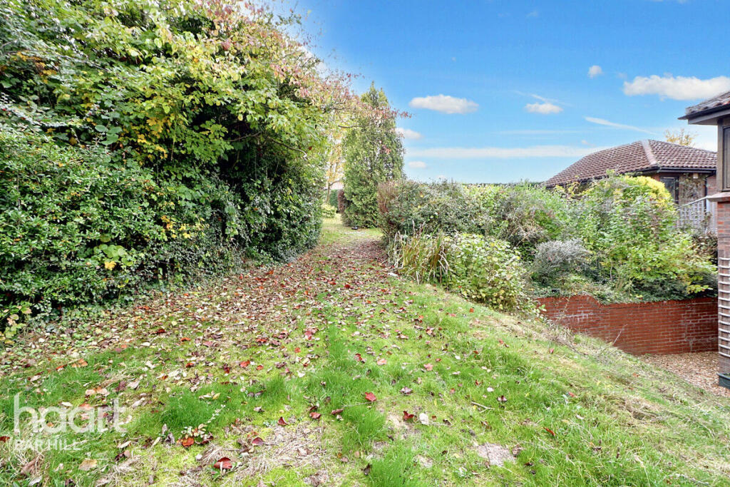 Additional image 28 of The Fairway, Bar Hill