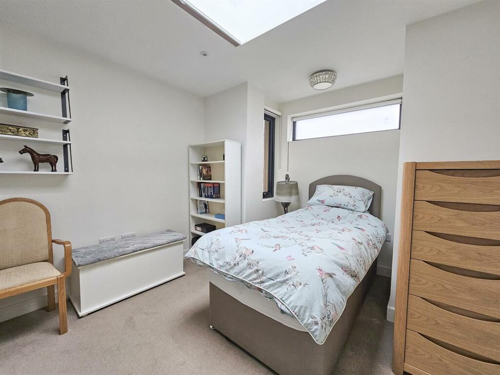 Additional image 10 of Tideswell Road, Eastbourne, BN21 3RT