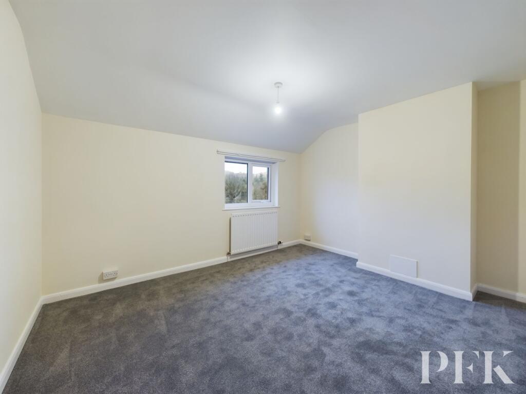 Additional image 9 of Boot, Holmrook, CA19