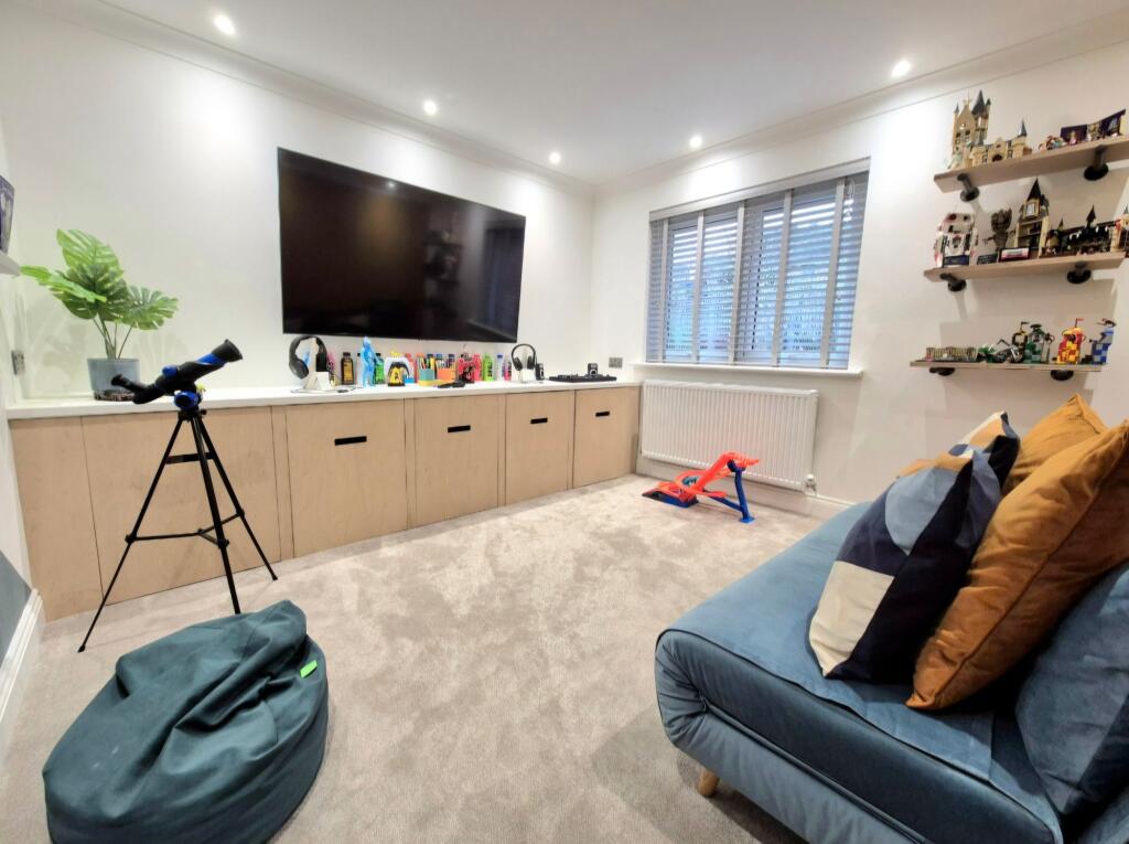 Additional image 22 of Beck Riggs, Brampton, CA8