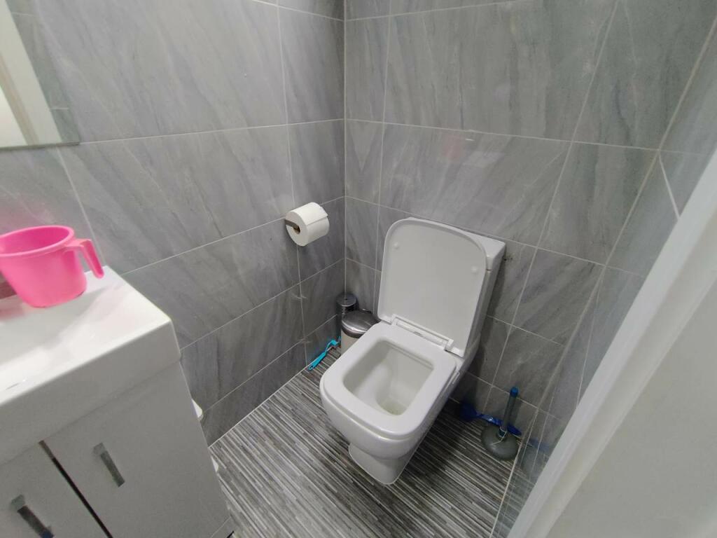 Additional image 8 of Newfoundland Court, Newfoundland Road, Heath