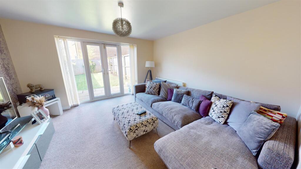 Additional image 4 of The Fairway, Bradford