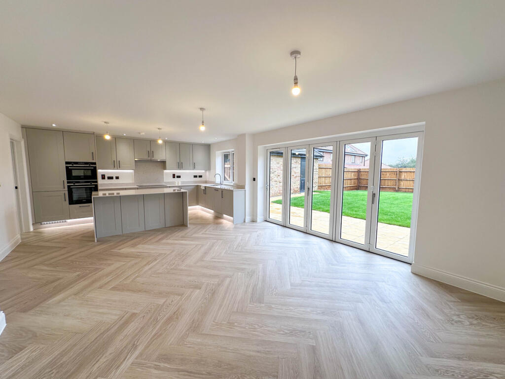 Additional image 25 of Hayfield Lodge, New Road, Over, CB24