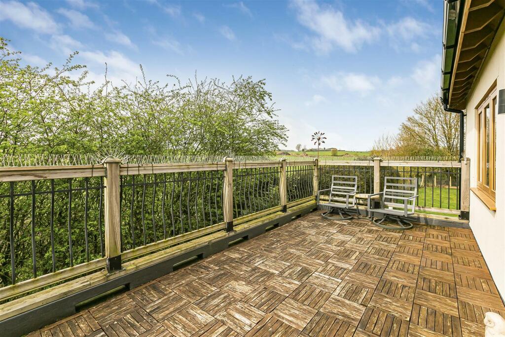 Additional image 16 of Langley Lower Green