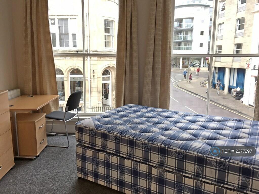Additional image 10 of Royal York Crescent, Bristol, BS8