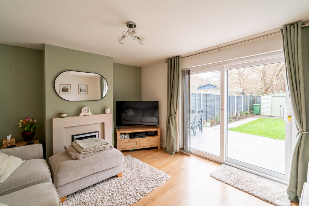 Additional image 6 of Overhill, Pill