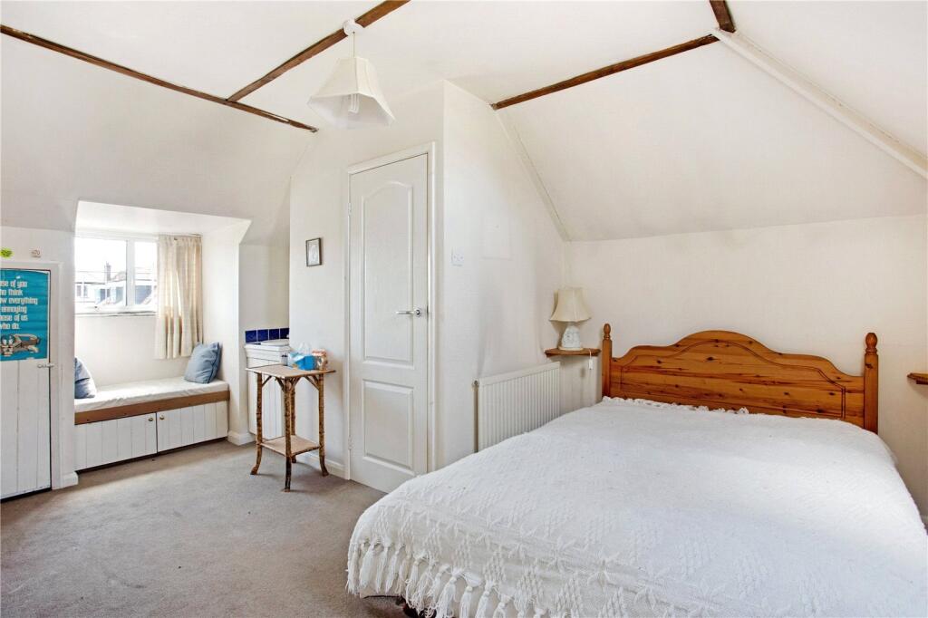 Additional image 8 of Amberley Close, Harpenden, Hertfordshire, AL5