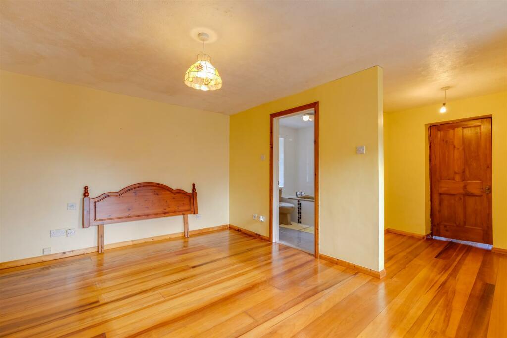 Additional image 20 of Main Road, Gwaelod-Y-Garth, Cardiff