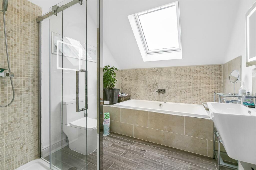 Additional image 12 of Langley Lower Green