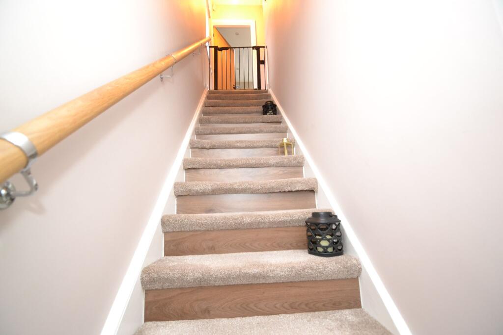 Additional image 9 of Woodbine Grove, Idle,