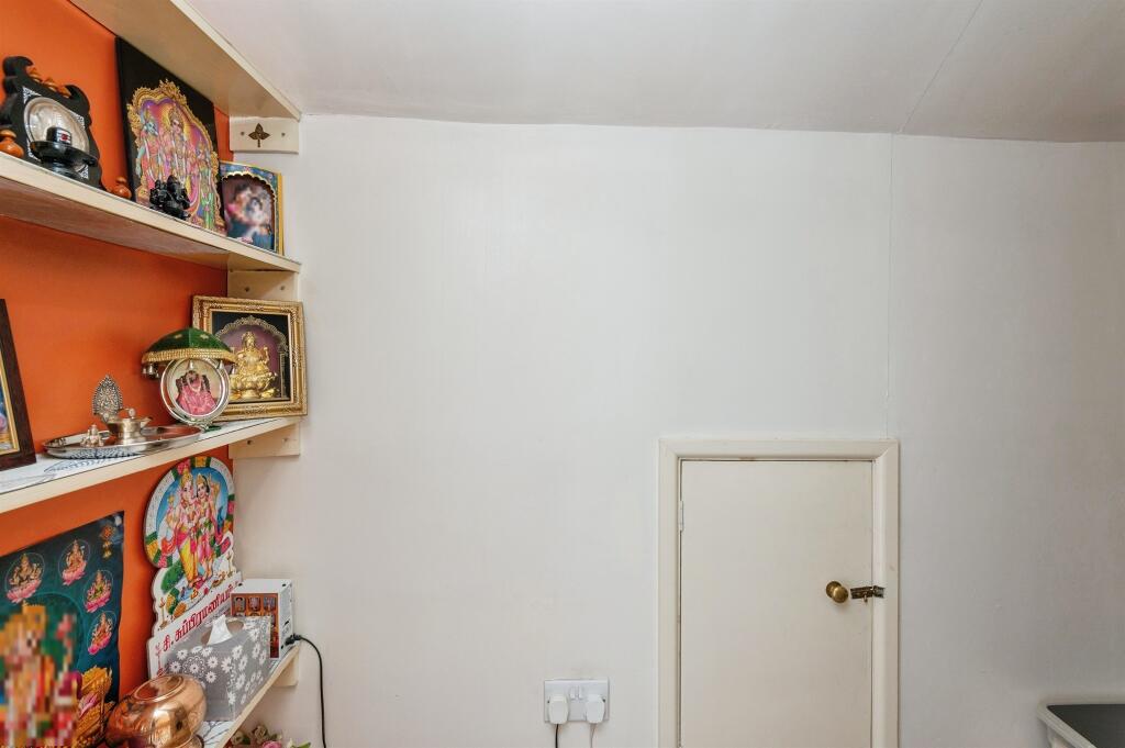 Additional image 11 of Fairway Drive, Bradford