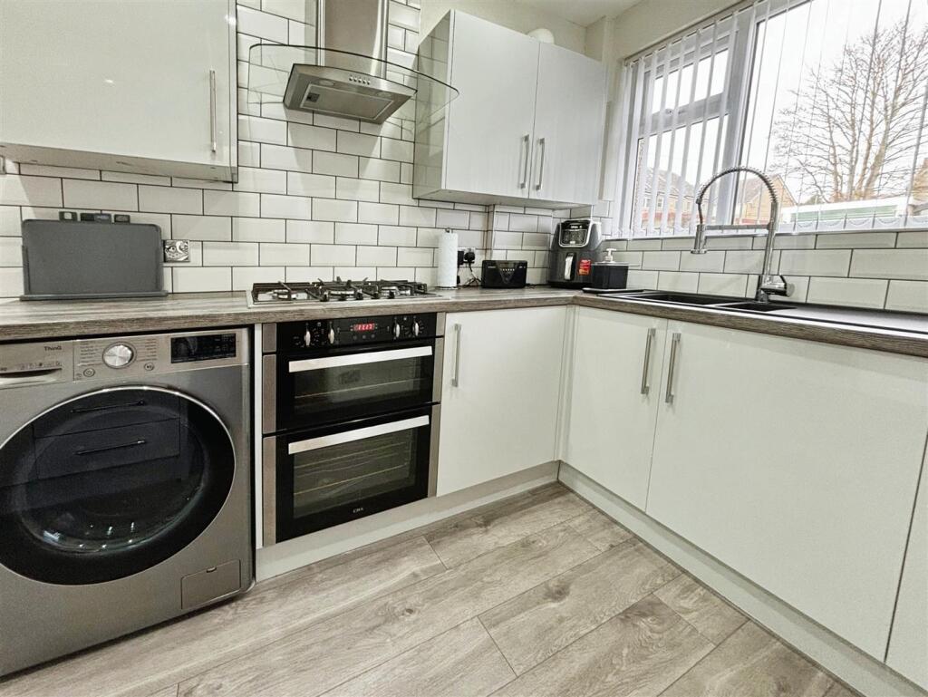 Additional image 7 of Robin Close, Bradford, BD2 2EZ