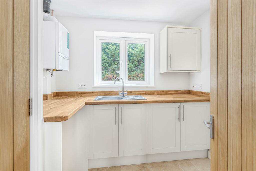 Additional image 11 of The Highlands, Exning