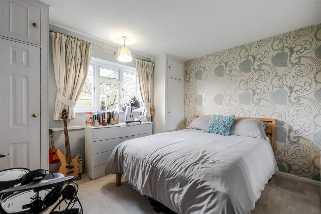 Additional image 9 of Worlds End Lane, Green Street Green