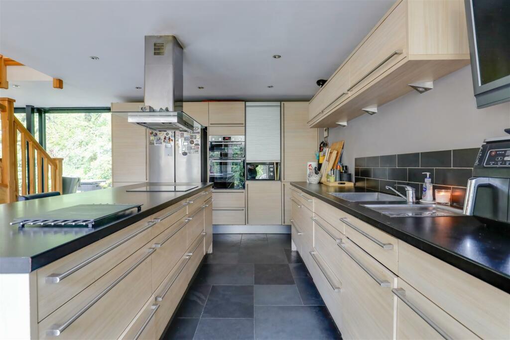 Additional image 6 of The Barn, Woodland Lane, Leckwith, Vale Of Glamorgan, CF11 8AS