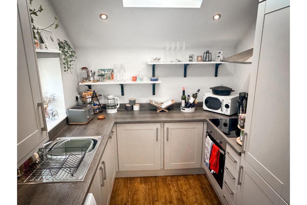 Additional image 8 of Oak Street, Keighley, BD22