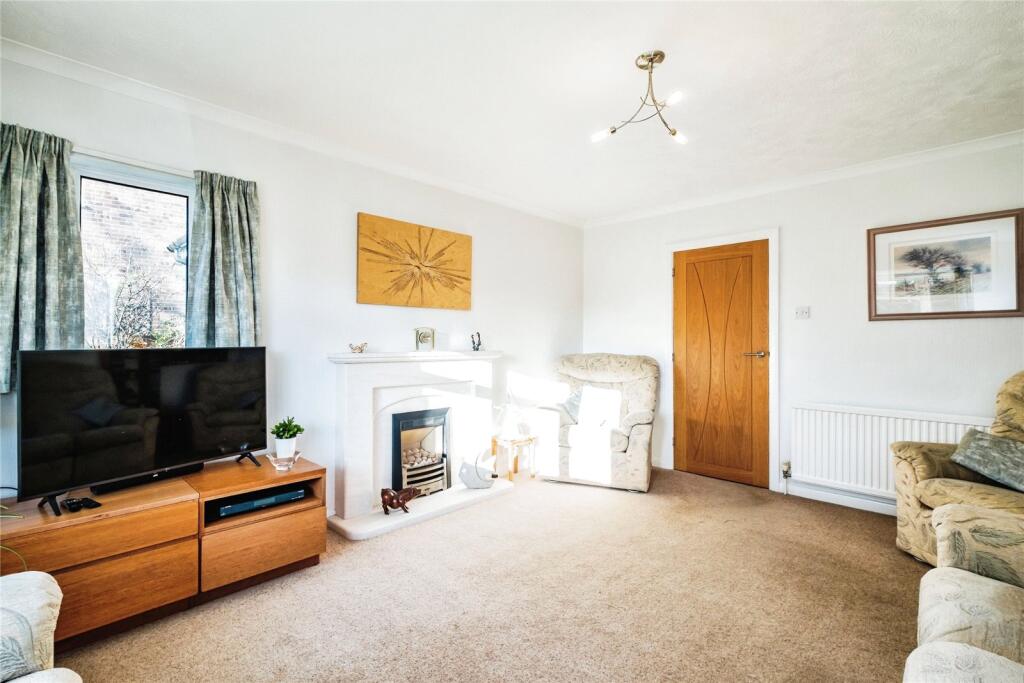 Additional image 10 of Ashurst Drive, Goring-by-Sea, Worthing, West Sussex, BN12