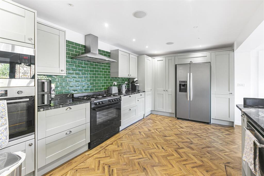 Additional image 9 of Glebe Cottages, Essendon