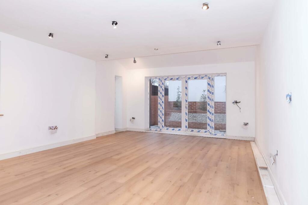 Additional image 4 of Mile Oak Road, Portslade, Brighton