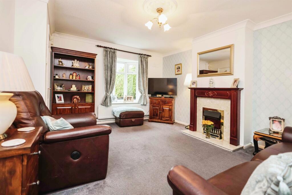 Additional image 4 of Foxglove Crescent, Birmingham