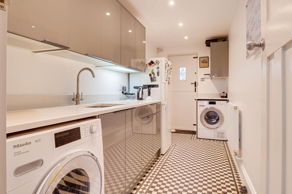 Additional image 10 of Roundwood Park, Harpenden, Hertfordshire, AL5