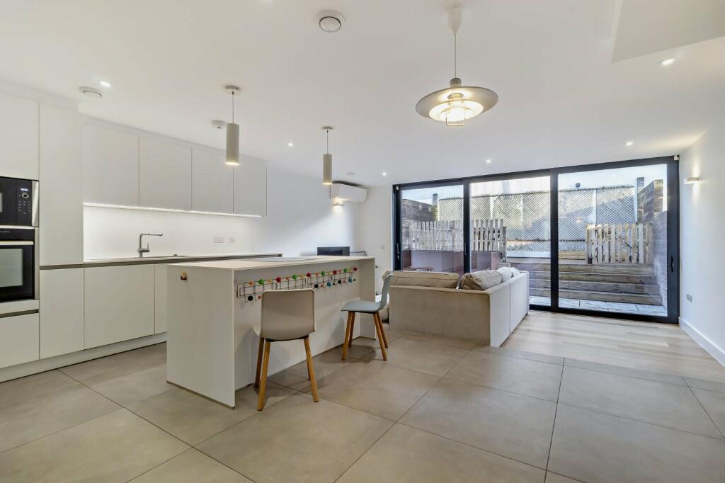 Additional image 13 of Hartington Grove, Cambridge, Cambridgeshire