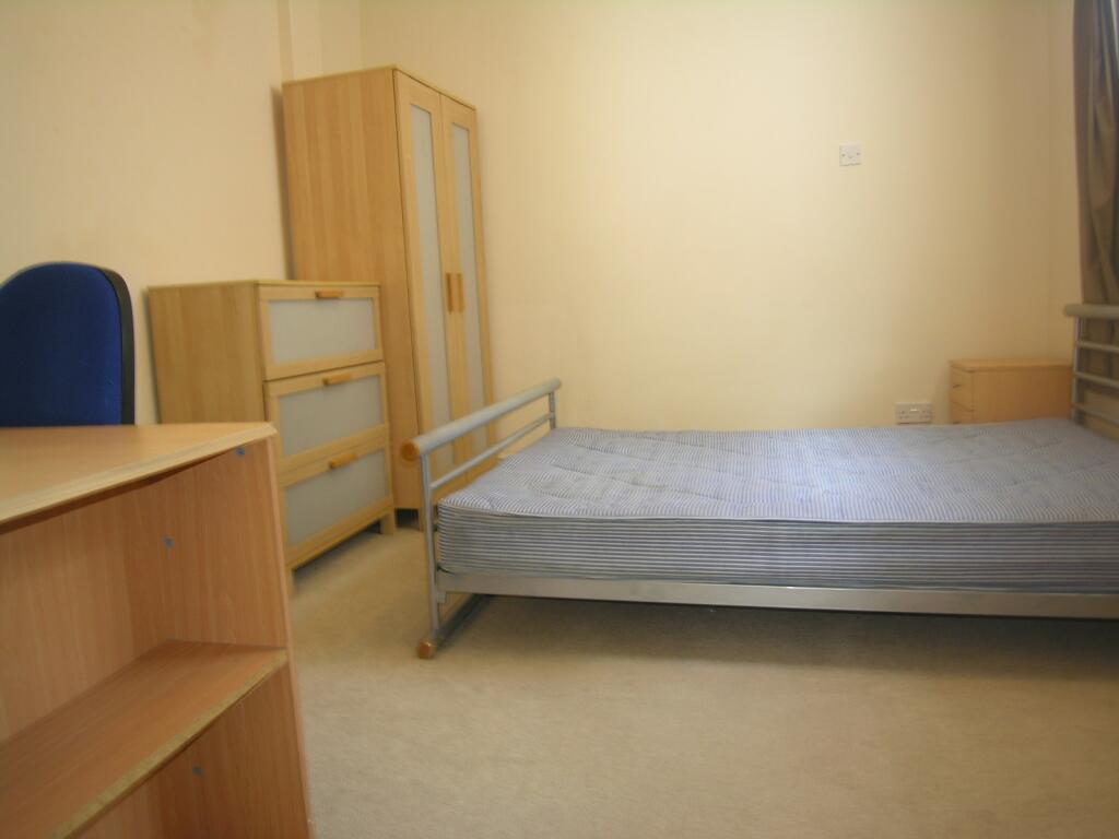 Additional image 4 of 5 bedroom property in Charminster