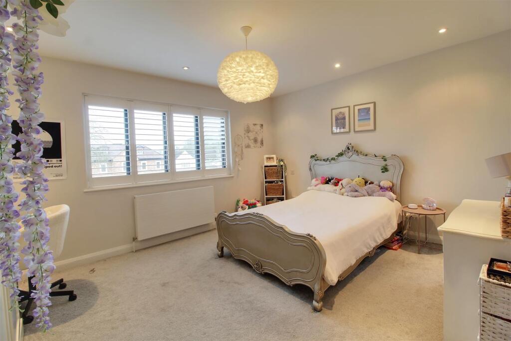 Additional image 28 of Mymms Drive, Brookmans Park