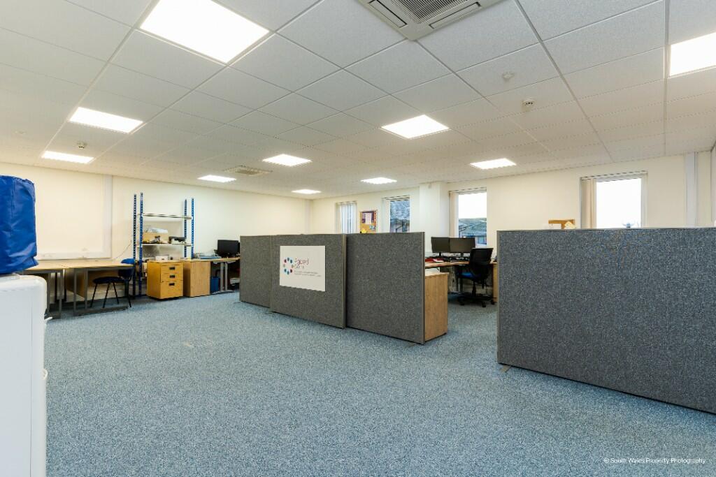 Additional image 6 of 3 Purbeck House, Lambourne Crescent, Cardiff