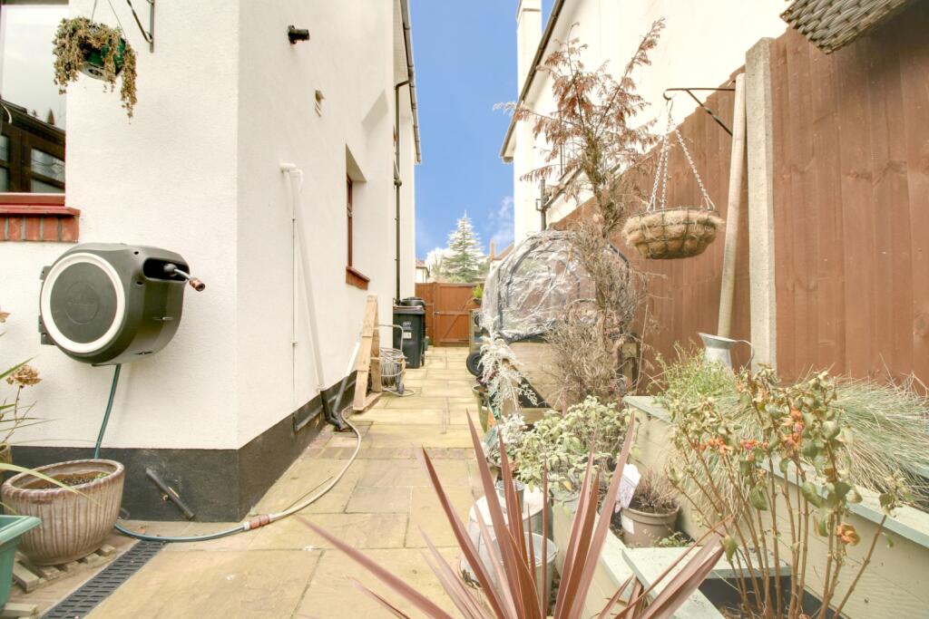 Additional image 23 of Hillview Road, Orpington, BR6