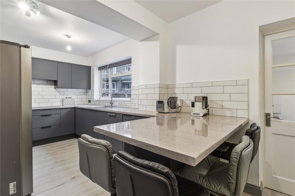 Additional image 6 of St. Johns Road, Harpenden, Hertfordshire, AL5