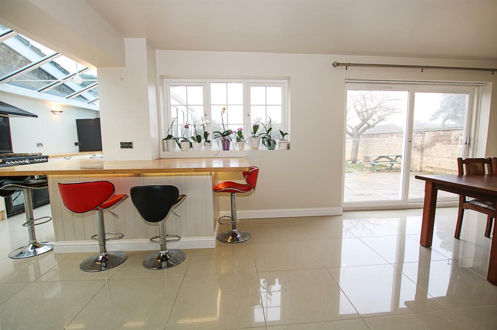 Additional image 3 of Selwyn Close, Newmarket