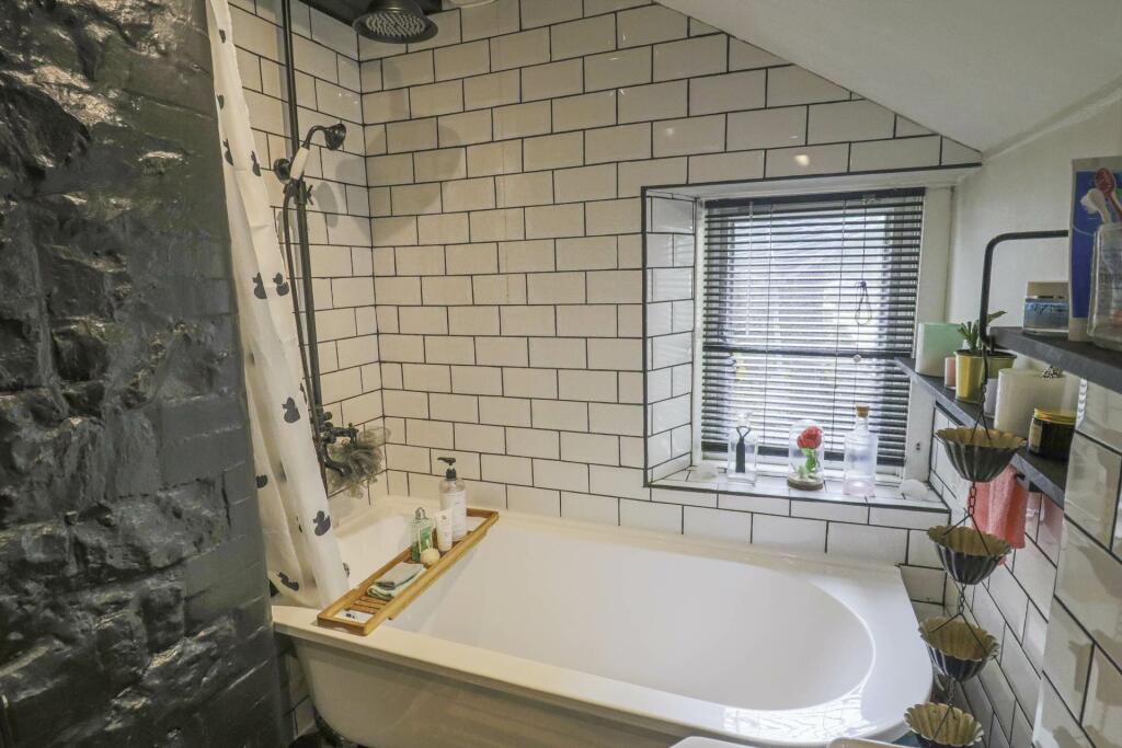 Additional image 12 of Clarence Road North - Victorian Flat