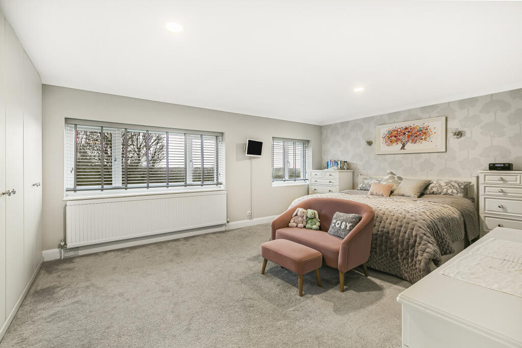 Additional image 12 of The Grove, Brookmans Park, AL9 7RN