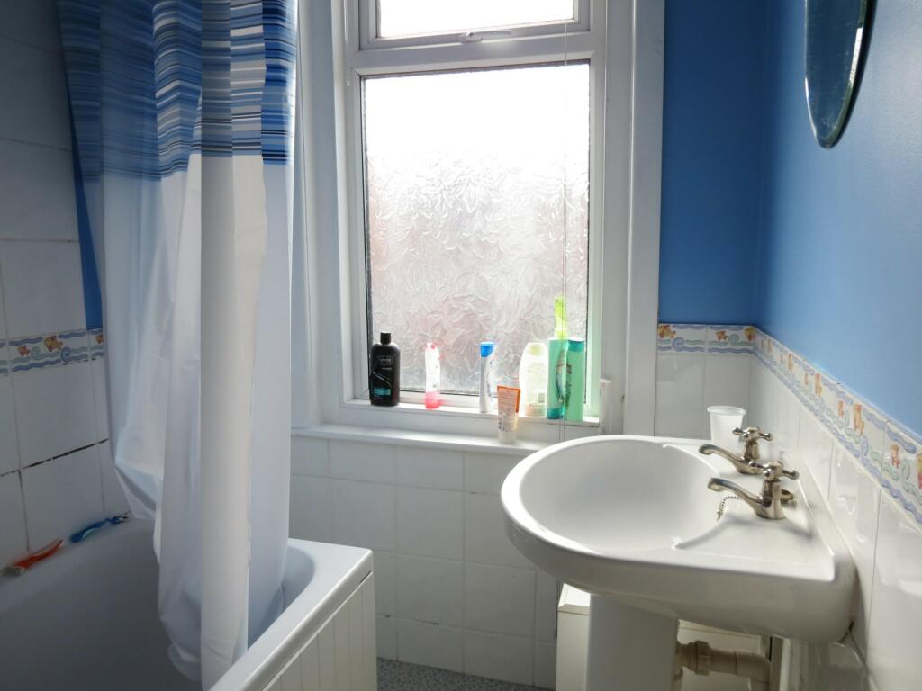 Additional image 8 of 4 bedroom Detached House in Winton