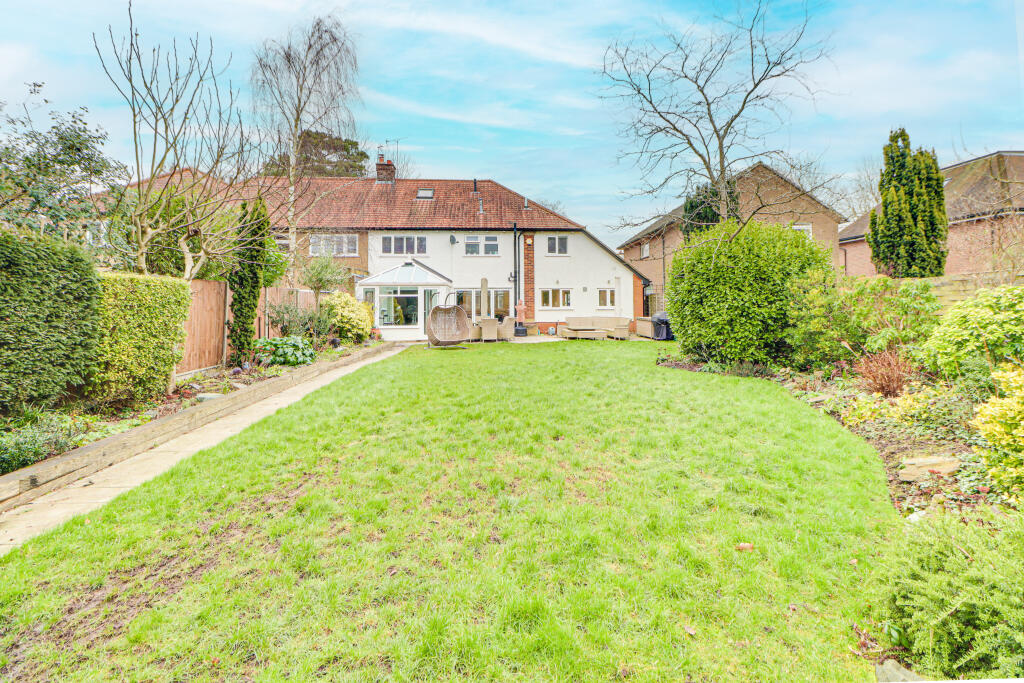 Additional image 26 of Roundwood Park, Harpenden, Hertfordshire, AL5