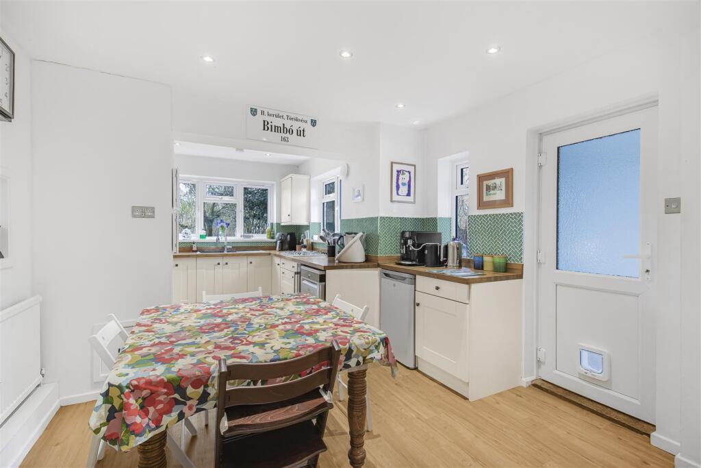 Additional image 8 of Beeches Close, Saffron Walden