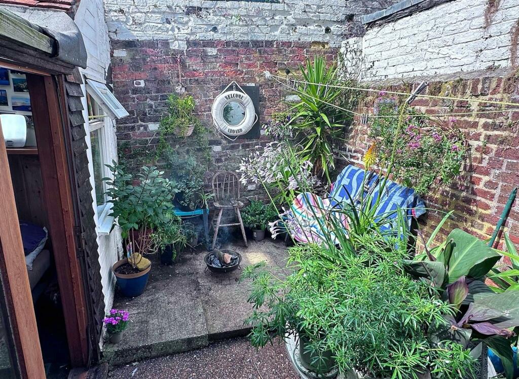Additional image 7 of Watts Lane, Eastbourne