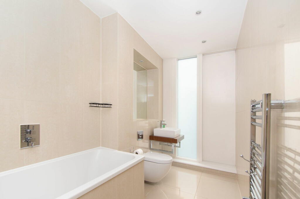 Additional image 9 of Kingfisher Way, Cambridge, CB2 8BL