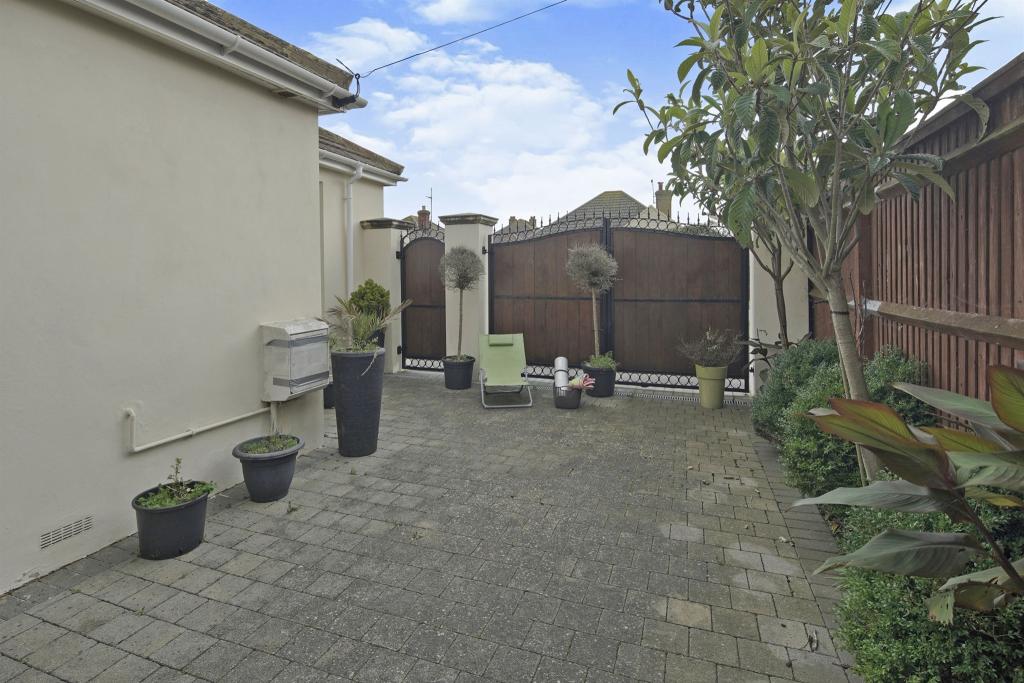 Additional image 12 of Arundel Road, Peacehaven