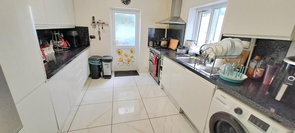 Additional image 5 of Newport Road, Cardiff, CF24