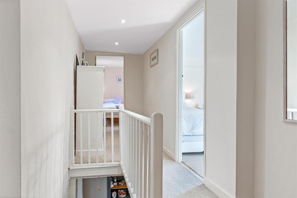 Additional image 14 of Harmer Green Lane, Welwyn